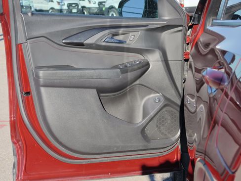 Used 2022 Chevrolet TrailBlazer RS w/ Sun and Liftgate Package image 24