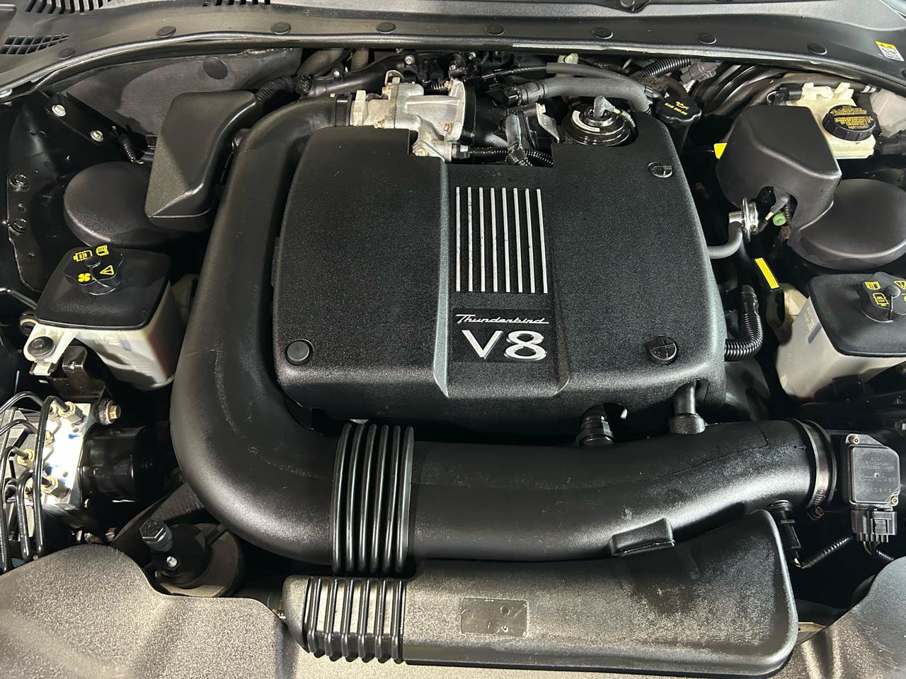 Used 2002 Ford Thunderbird RWD image 16