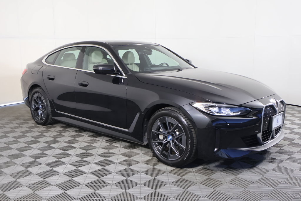 Used 2024 BMW i4 eDrive35 w/ Premium Package RWD image 3