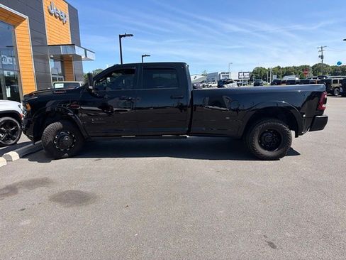 Used 2021 RAM 3500 Limited AWD/4WD image 2