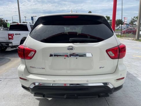 Used 2020 Nissan Pathfinder SV FWD image 13
