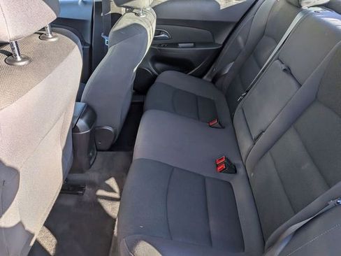 Used 2015 Chevrolet Cruze LT image 31
