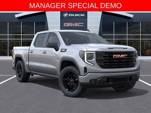 Used 2026 GMC Sierra 1500 Elevation AWD/4WD image 7