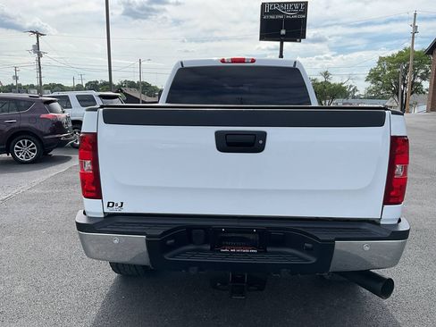 Used 2012 Chevrolet Silverado 2500 LT w/ Custom Sport Truck Package AWD/4WD image 4