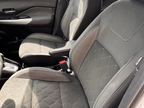 Used 2020 Nissan Kicks SV FWD image 26