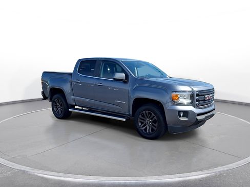 Used 2020 GMC Canyon SLE w/ Driver Alert Package RWD image 2