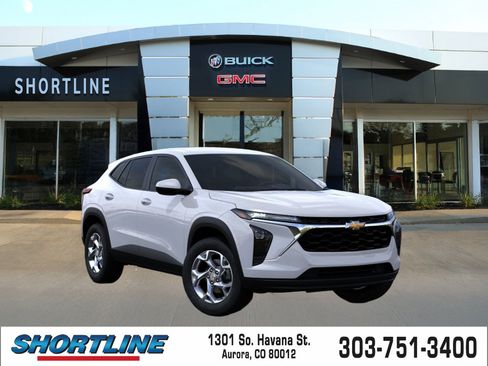 Used 2026 Chevrolet Trax LS FWD image 1