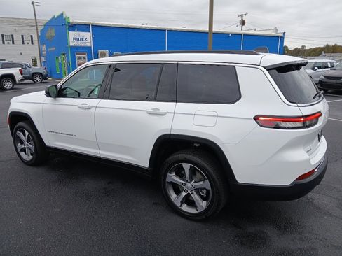 New 2025 Jeep Grand Cherokee L Limited w/ Luxury Tech Group II image 9