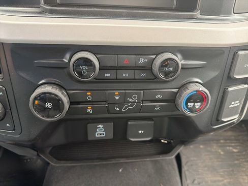 Used 2025 Ford F250 XLT w/ F-250 >10K GVWR Package image 11