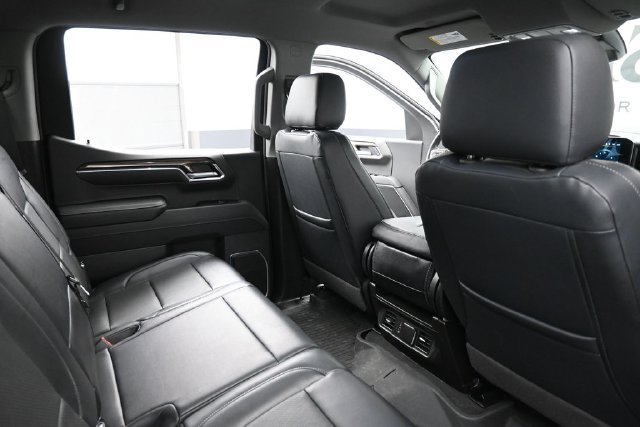 Used 2024 Chevrolet Silverado 1500 RST AWD/4WD image 28
