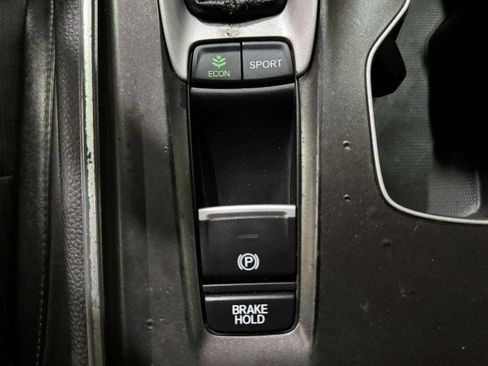 Used 2018 Honda Accord Sport image 23