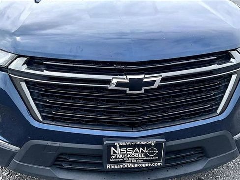 Used 2022 Chevrolet Traverse LT FWD image 30