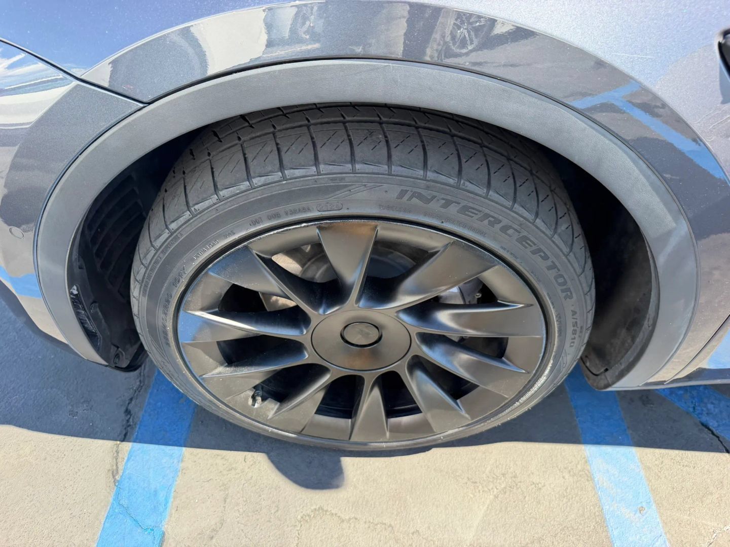 Used 2021 Tesla Model Y Long Range AWD/4WD image 28