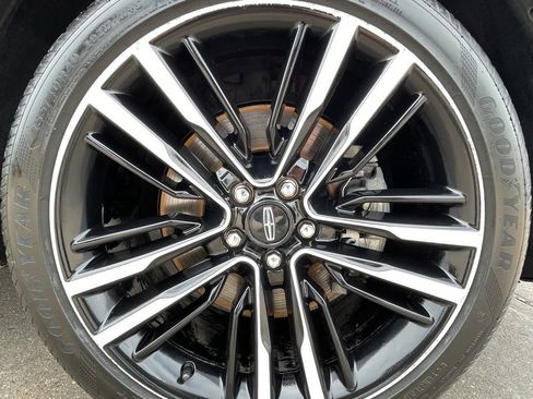 Used 2018 Lincoln MKC Reserve AWD/4WD image 12