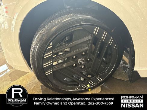 New 2026 Nissan Sentra SR w/ Floor Mat Package image 6