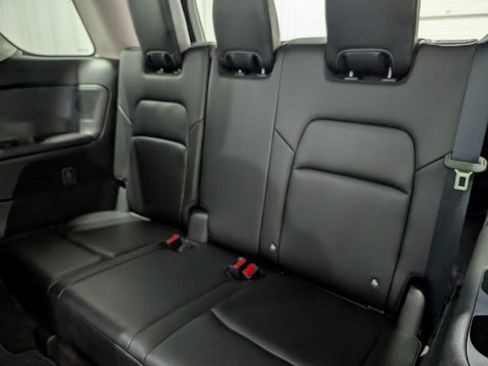 Used 2023 Nissan Pathfinder SL w/ SL Premium Package AWD/4WD image 11