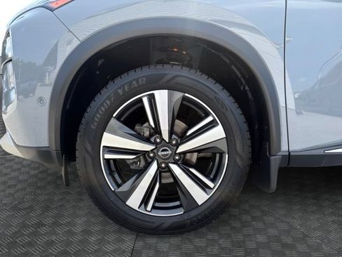 Used 2023 Nissan Rogue Platinum w/ Platinum Premium Package AWD/4WD image 14