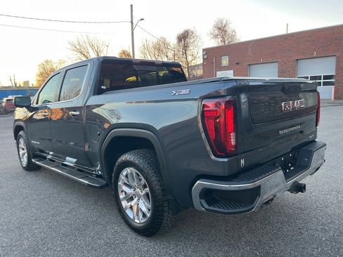 Used 2021 GMC Sierra 1500 SLT w/ SLT Premium Package image 3