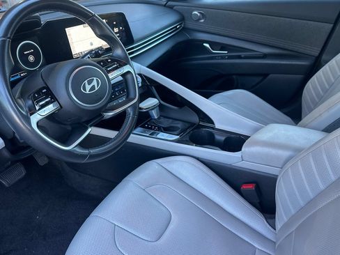 Used 2024 Hyundai Elantra Limited FWD image 9