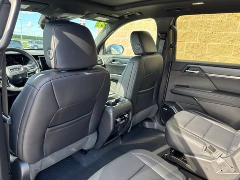 New 2026 GMC Acadia Elevation w/ Elevation Premium Package FWD image 12