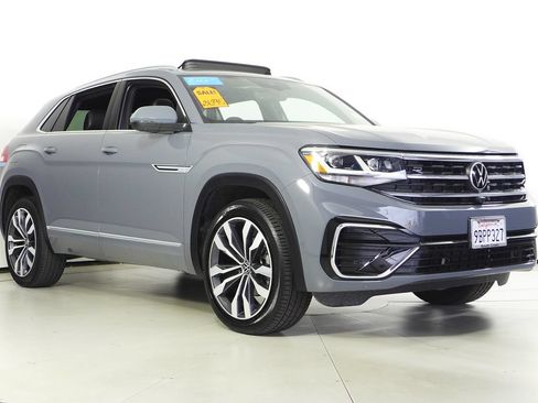 Certified 2022 Volkswagen Atlas Cross Sport SEL Premium R-Line AWD/4WD image 4