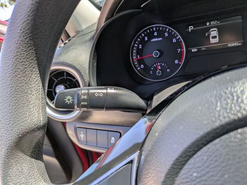 Certified 2024 Kia Forte LXS FWD image 29