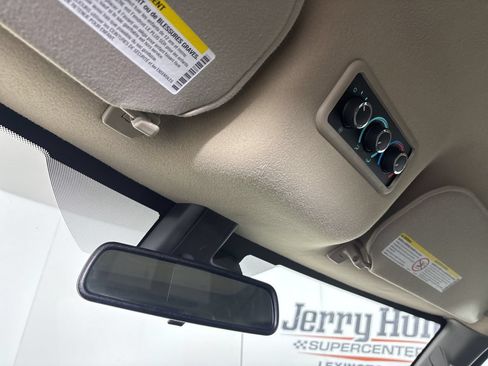 Used 2024 Chevrolet Express 3500 LT w/ LT Preferred Equipment Group RWD image 19