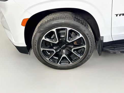 Used 2021 Chevrolet Tahoe RST w/ Luxury Package AWD/4WD image 28