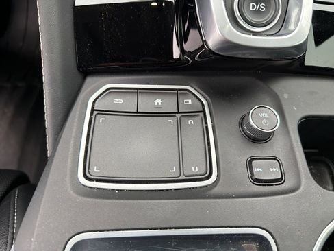 Used 2023 Acura MDX Advance image 11