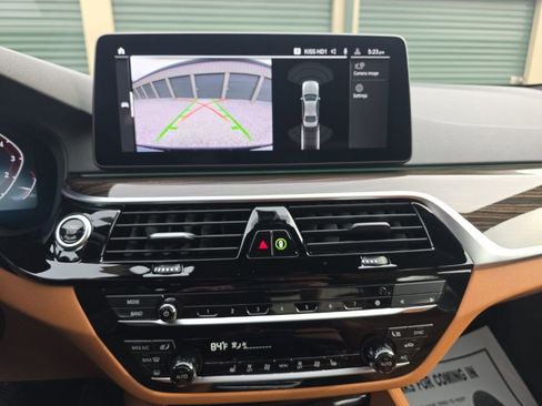 Used 2023 BMW 540i xDrive w/ Executive Package image 24