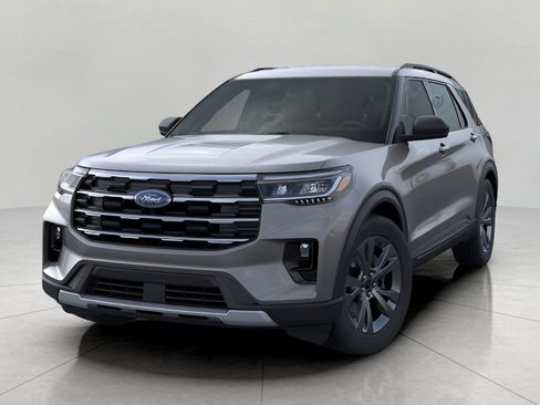 New 2026 Ford Explorer Active w/ Active Comfort Package image 2