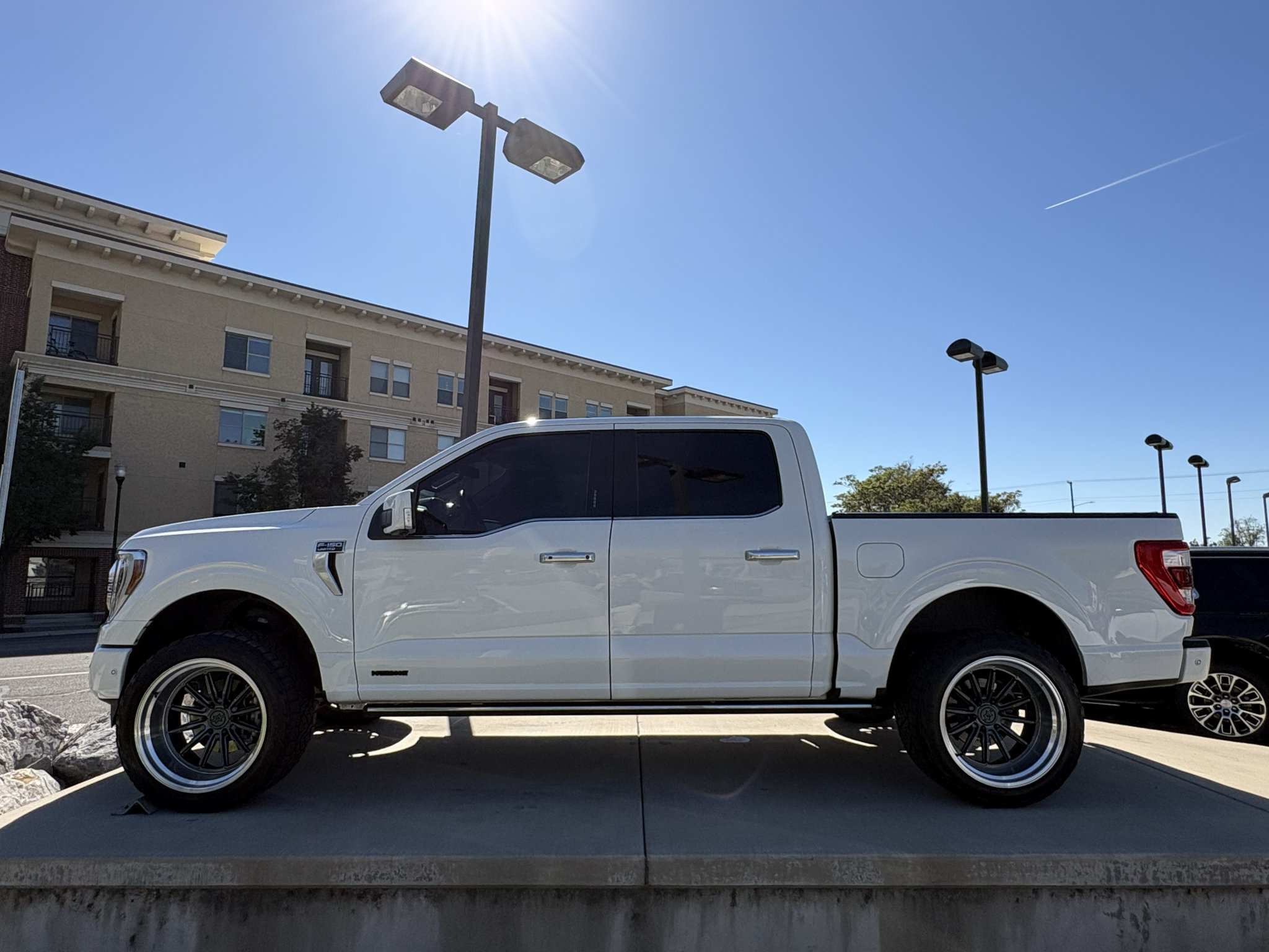 Used 2023 Ford F150 Limited AWD/4WD image 10