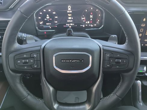 Used 2025 GMC Sierra 1500 Denali Ultimate image 13