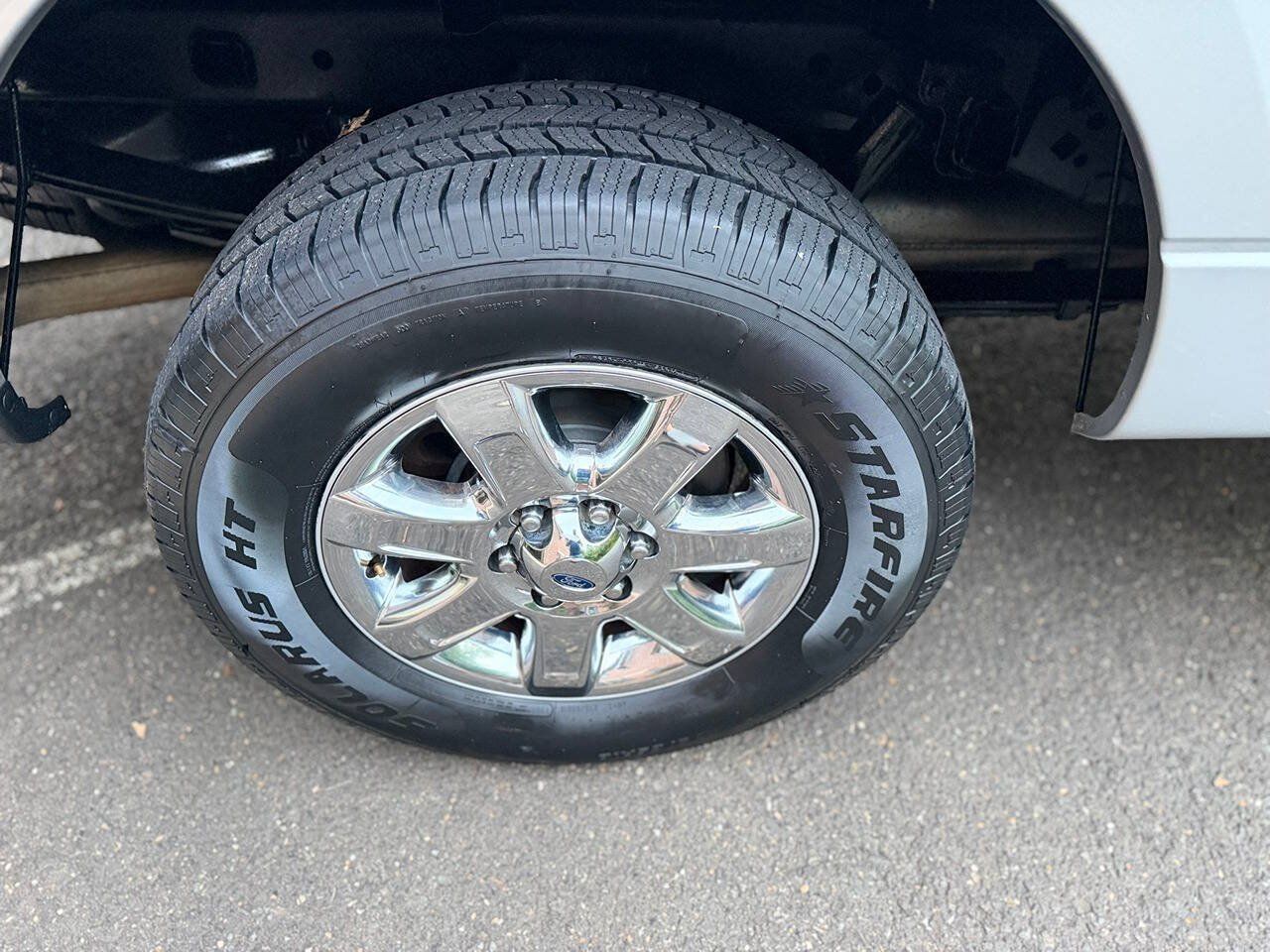 Used 2014 Ford F150 XLT w/ Equipment Group 302A Luxury AWD/4WD image 12