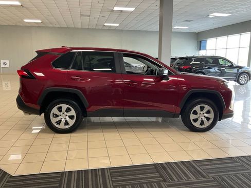 Used 2025 Toyota RAV4 LE AWD/4WD image 7