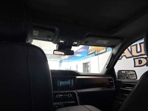 Used 2024 GMC Sierra 1500 Denali image 14