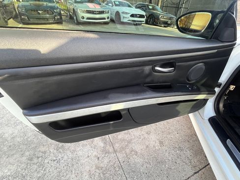 Used 2010 BMW M3 Coupe image 18