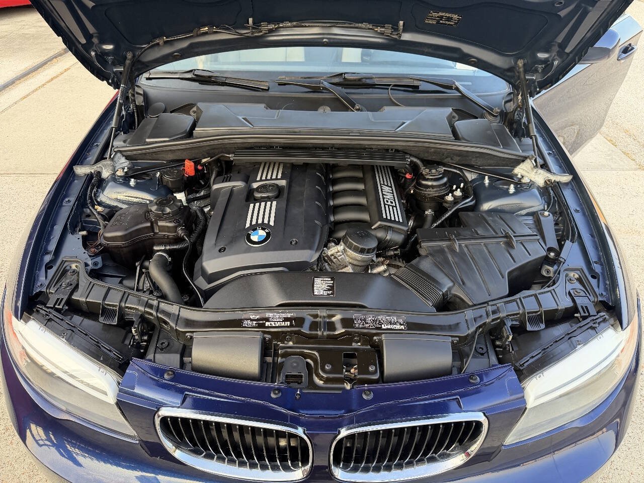 Used 2013 BMW 128i Convertible RWD image 17