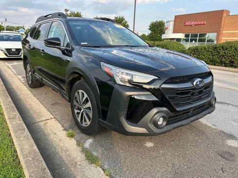 Used 2023 Subaru Outback Premium AWD/4WD image 2