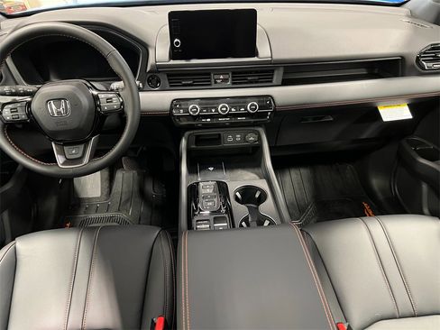 New 2025 Honda Pilot TrailSport image 22