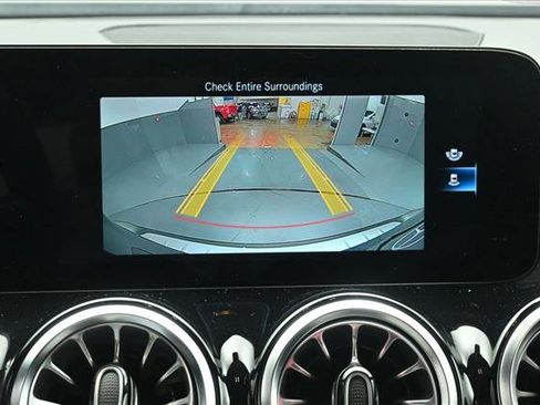 Certified 2023 Mercedes-Benz GLB 250 4MATIC image 15