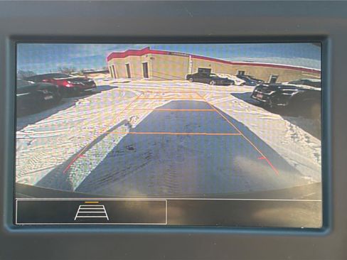 Used 2024 Chevrolet Equinox LT image 32