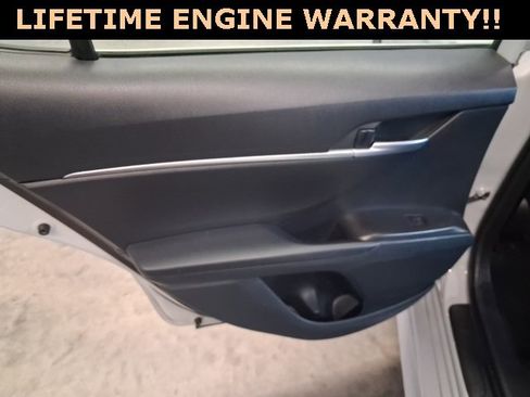 Used 2024 Toyota Camry SE image 22