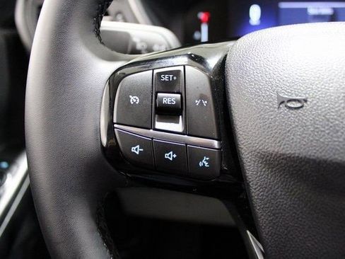 Used 2025 Ford Escape Active w/ Cold Weather Package image 4