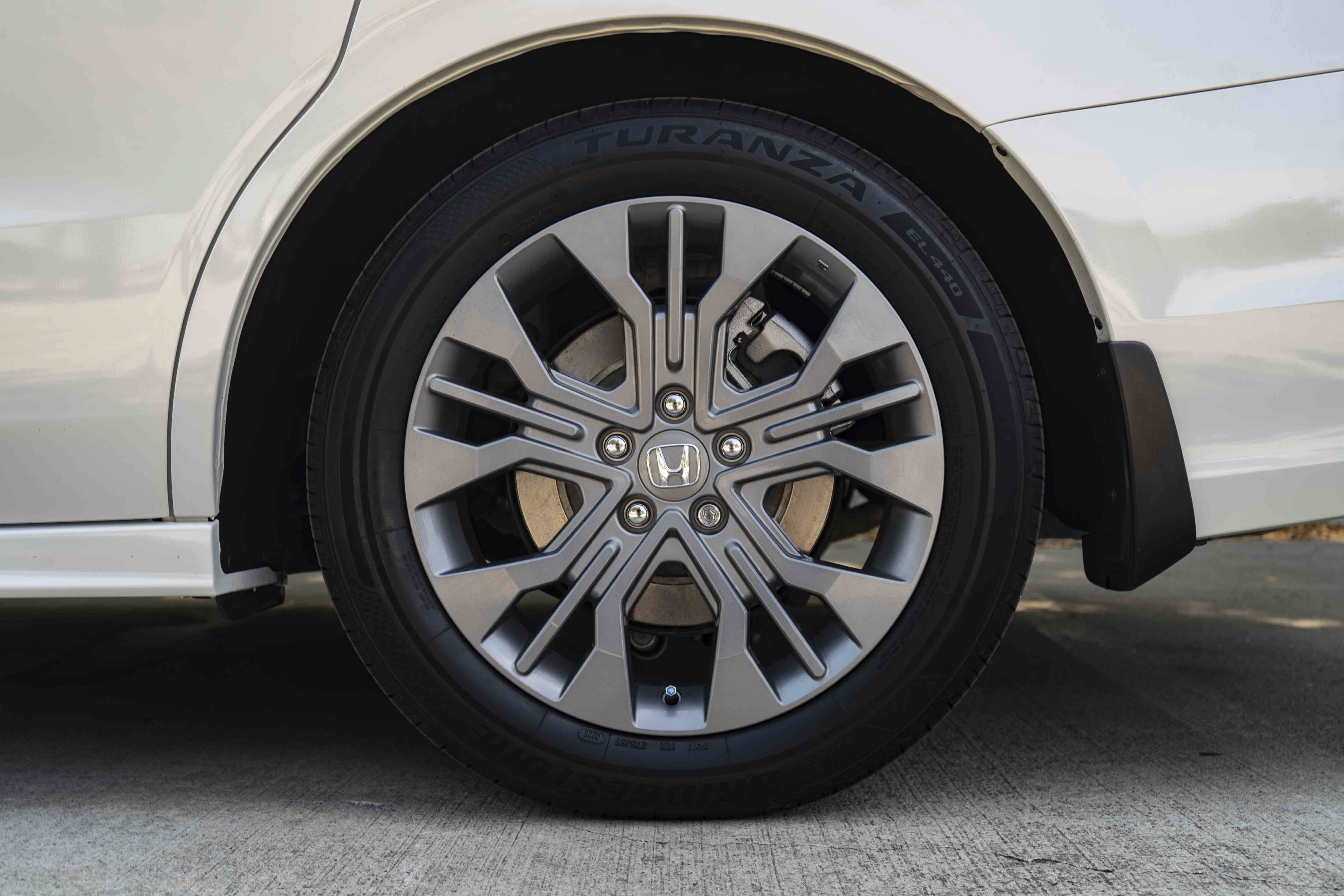 Certified 2025 Honda Odyssey Touring image 15
