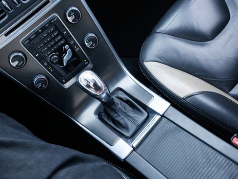 Used 2013 Volvo XC60 T6 image 36