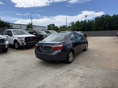 Used 2015 Toyota Corolla LE FWD image 5