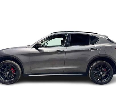 Used 2019 Alfa Romeo Stelvio w/ Nero Edizione