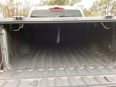 Used 2024 Chevrolet Colorado ZR2 w/ ZR2 Convenience Package III image 4