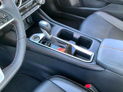 Certified 2025 Nissan Sentra SR w/ SR Premium Package image 17